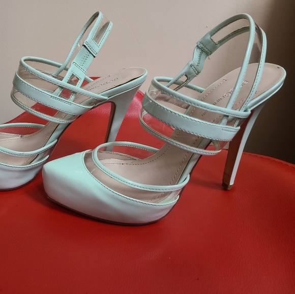 Shoes - Picture 2 of 4